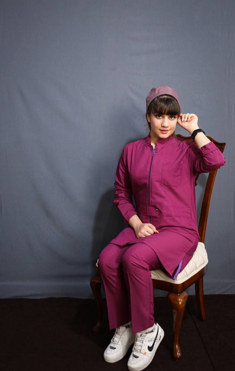 ست اسکراب پزشکی مردانه مدل یقه زیپدار پرو